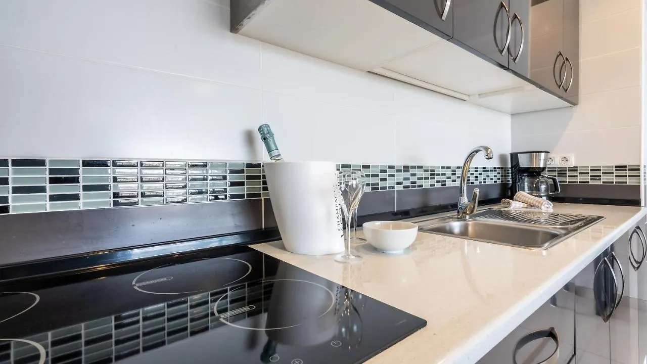 Apartment In Vina Del Mar - Playa De Las Americas 0*, Playa de las Americas (Tenerife) Spain